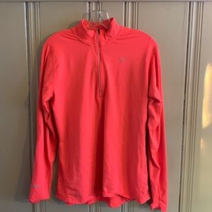 Women’s dry fit Nike running shirt